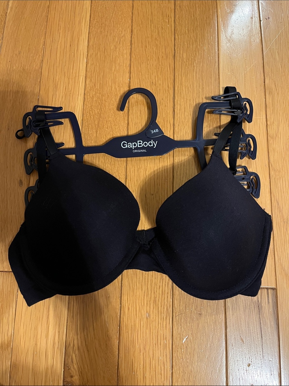 NWT GapBody black t shirt bra